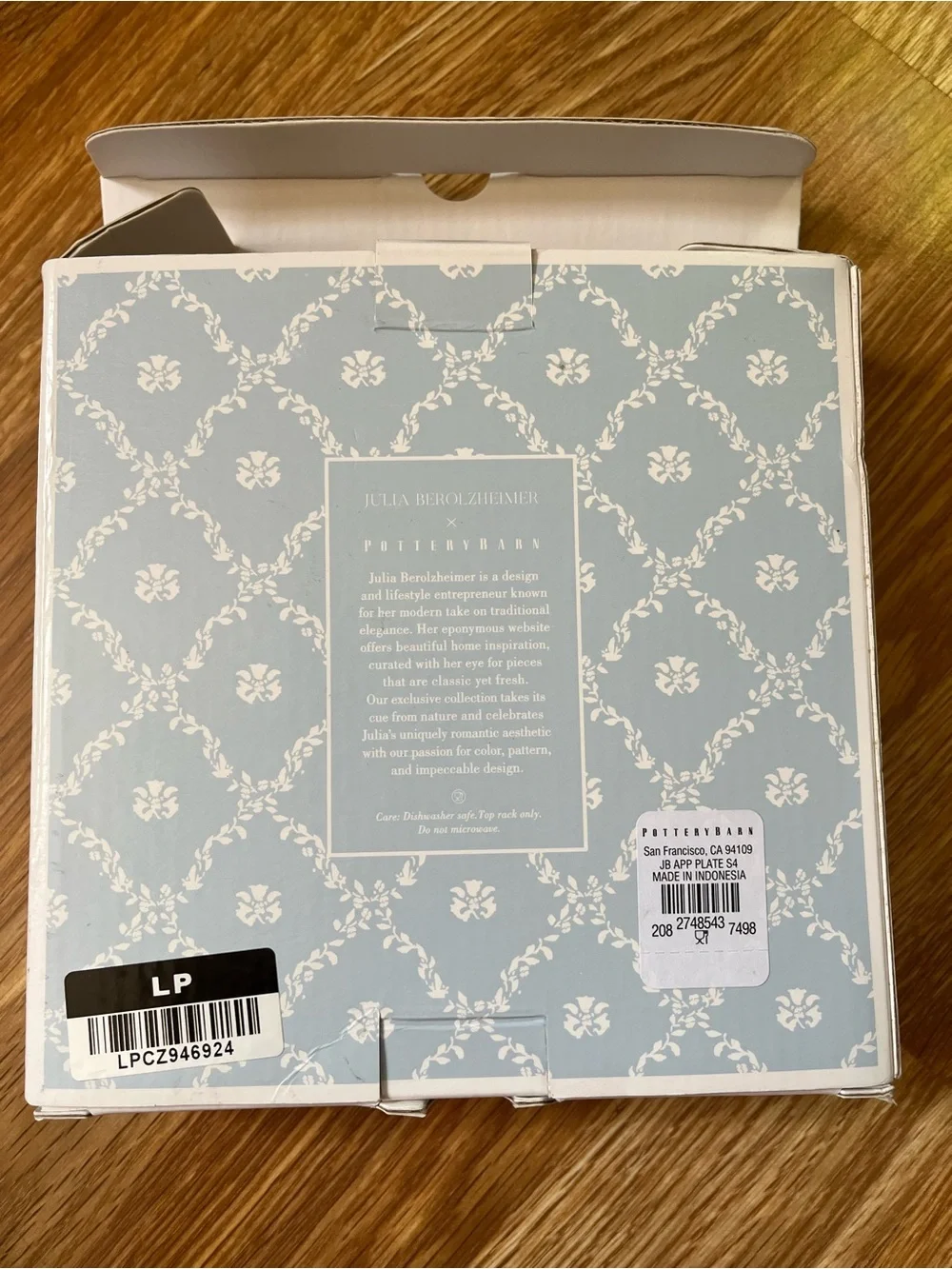 NWT Pottery Barn Julia Berolzheimer Willa Melamine Appetizer Plates Mixed